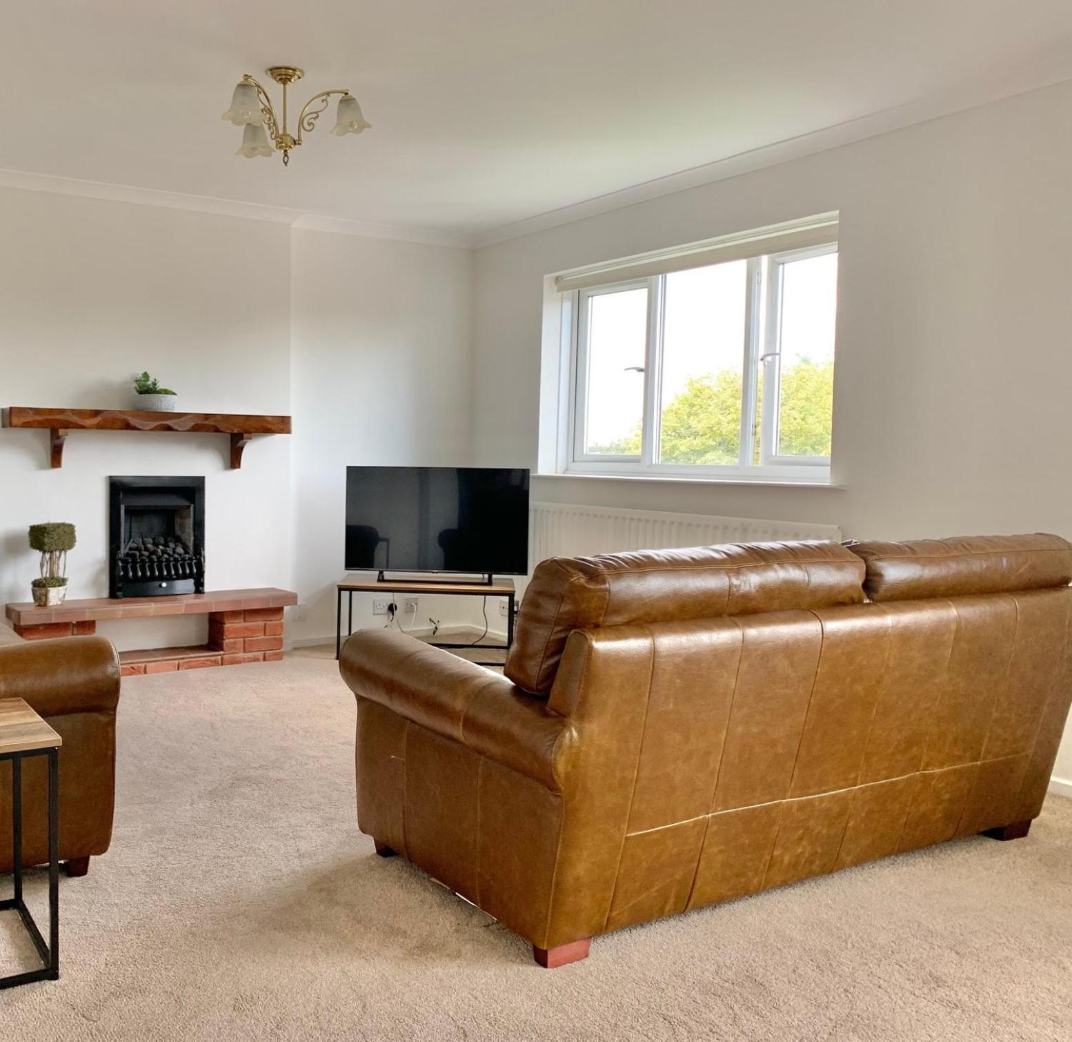 Stratford Upon Avon: 2 Bed Town Centre Apartment, Parking For One Car Экстерьер фото